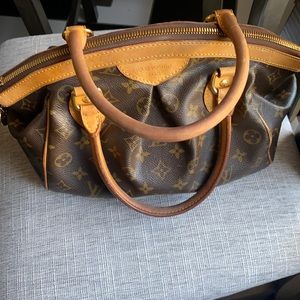 Louis Vuitton tivoli pm